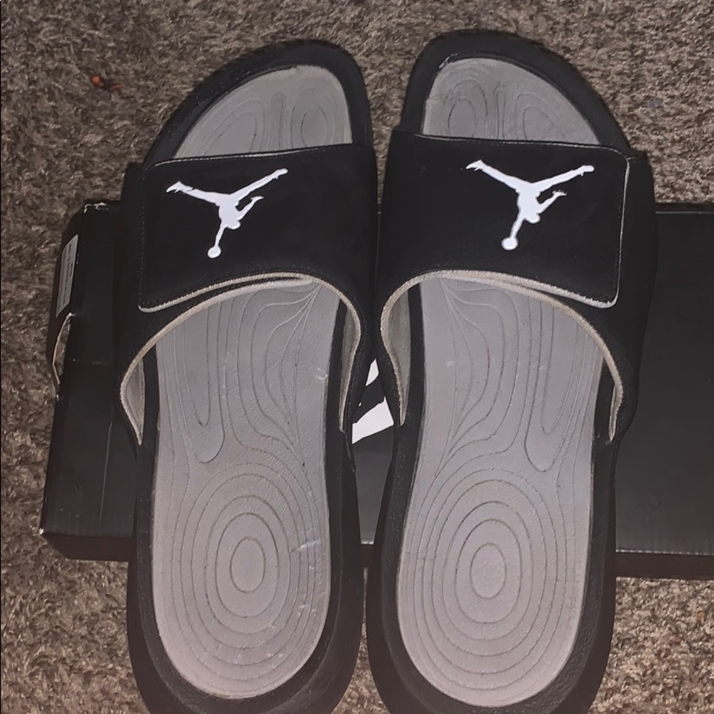 Jordan hydro 6 slippers